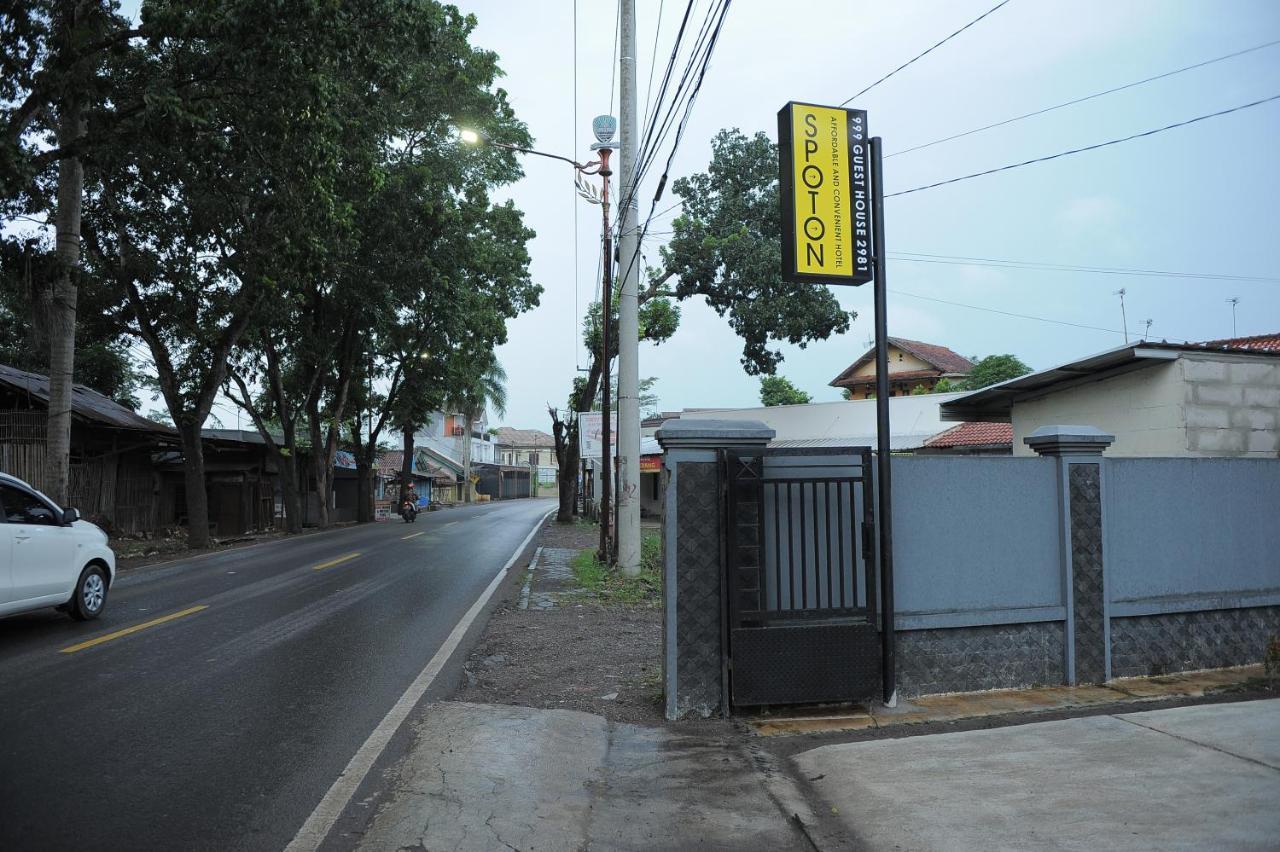 Spot On 2891 999 Guest House Sumedang Exterior foto